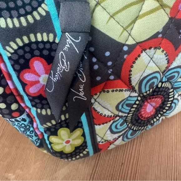 Vera Bradley Floral Crossbody Bag purse Retired Print Quilted Bag - Picture 2 of 7